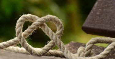 love knot rope in heart shape