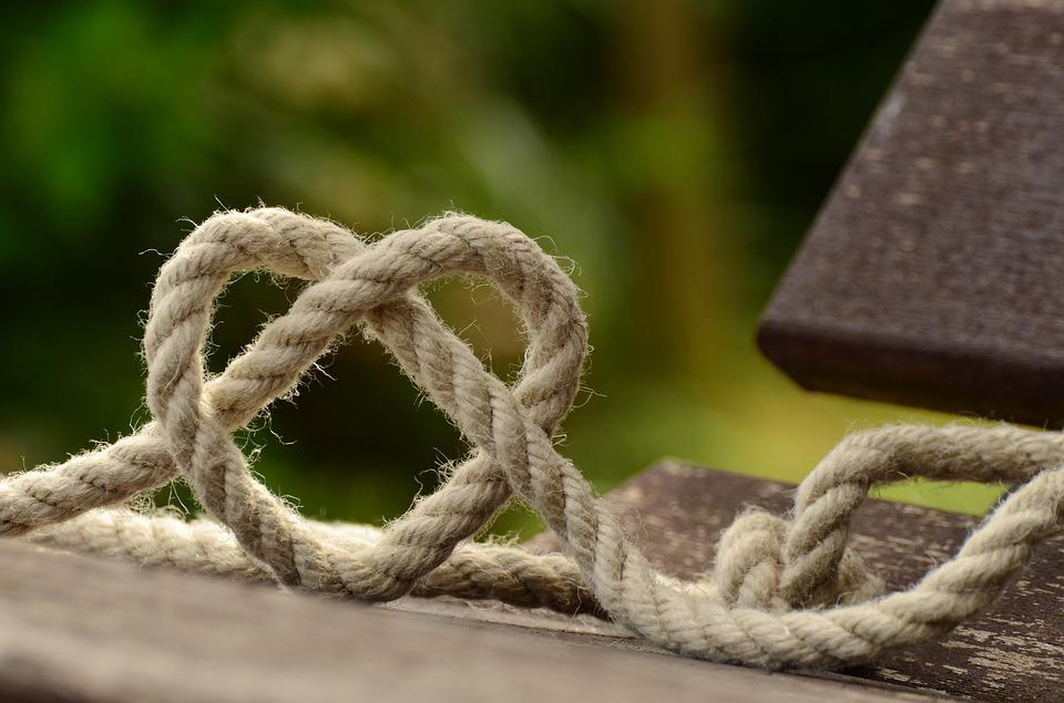 love knot rope in heart shape
