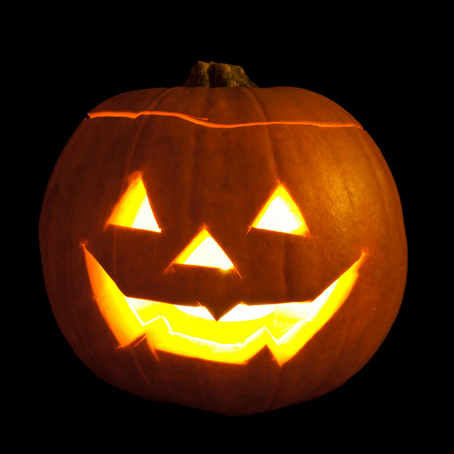 Halloween: The History Behind This Spooky Holiday – The Dragon Tales