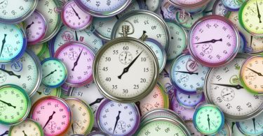 Clocks time colors